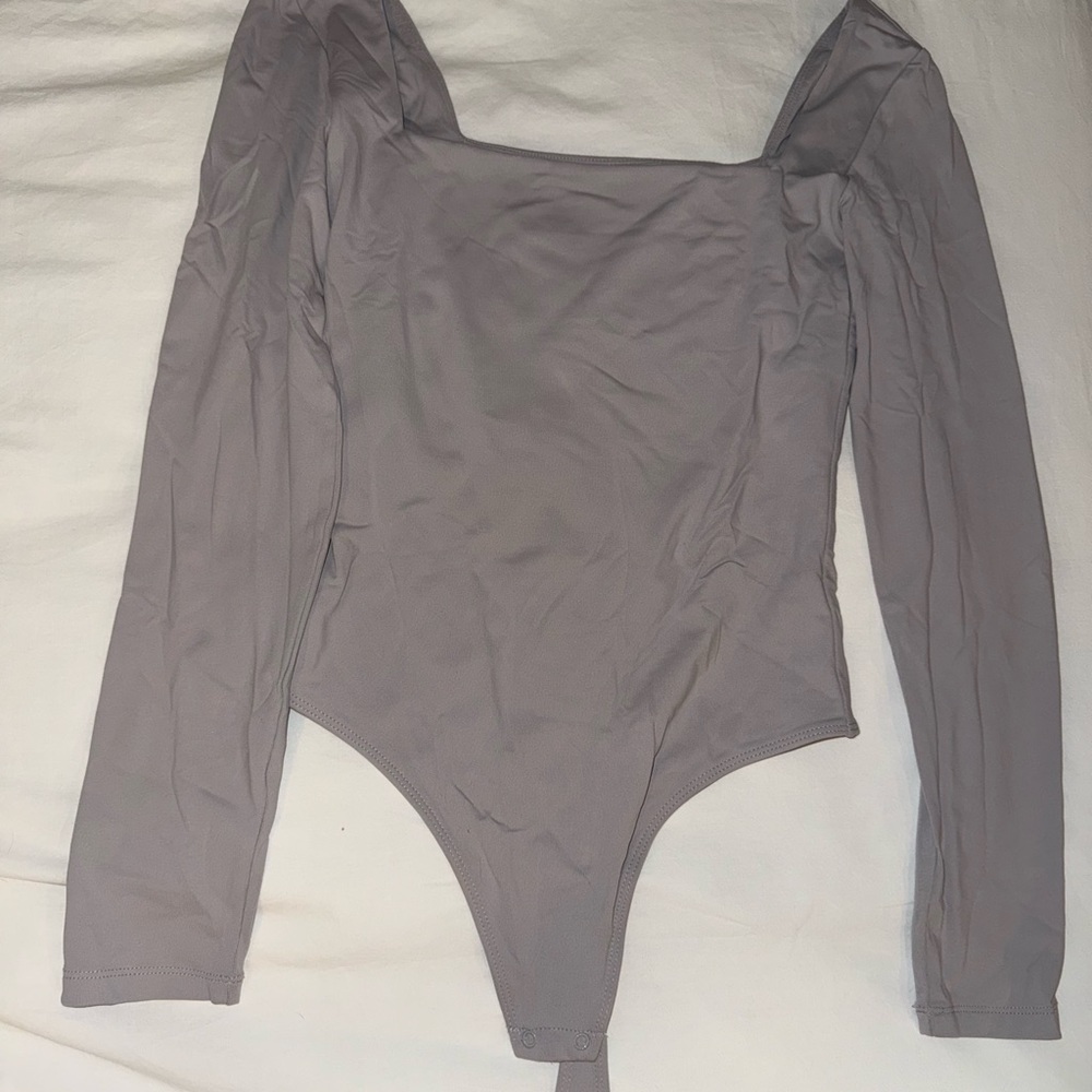 Aritzia Babaton Long sleeve Bodysuit.